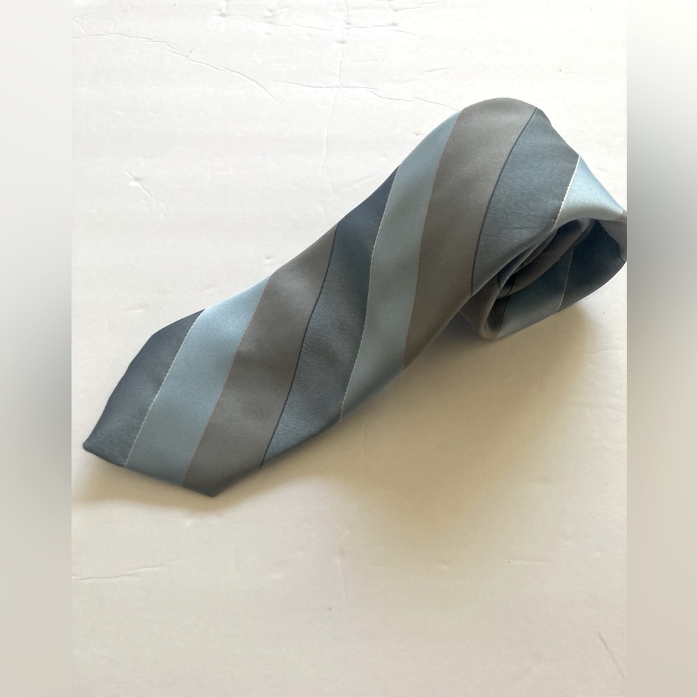 VINTAGE VAN GOGH BRAND BLUE and GRAY STRIPES MEN'S NECK TIE